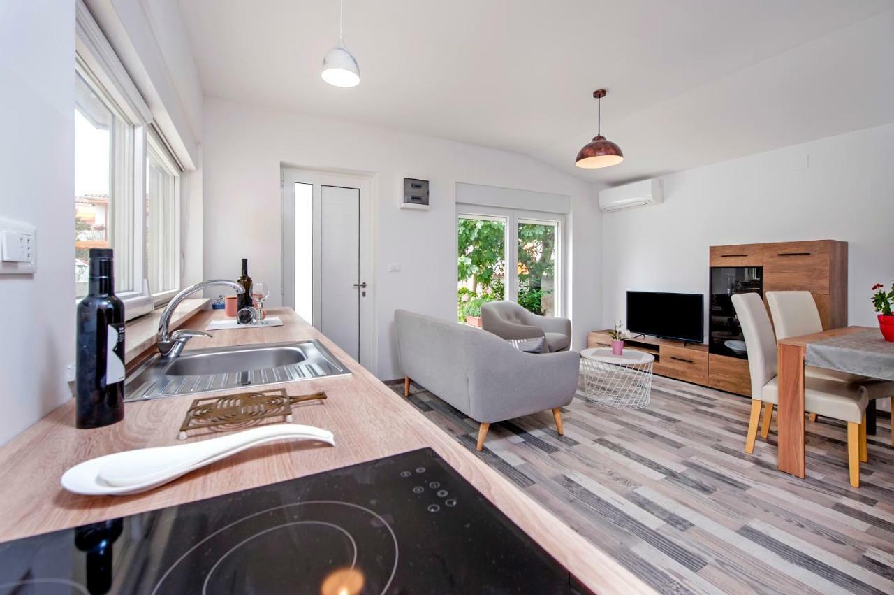 Paola cozy apartment Rovinj Exterior foto