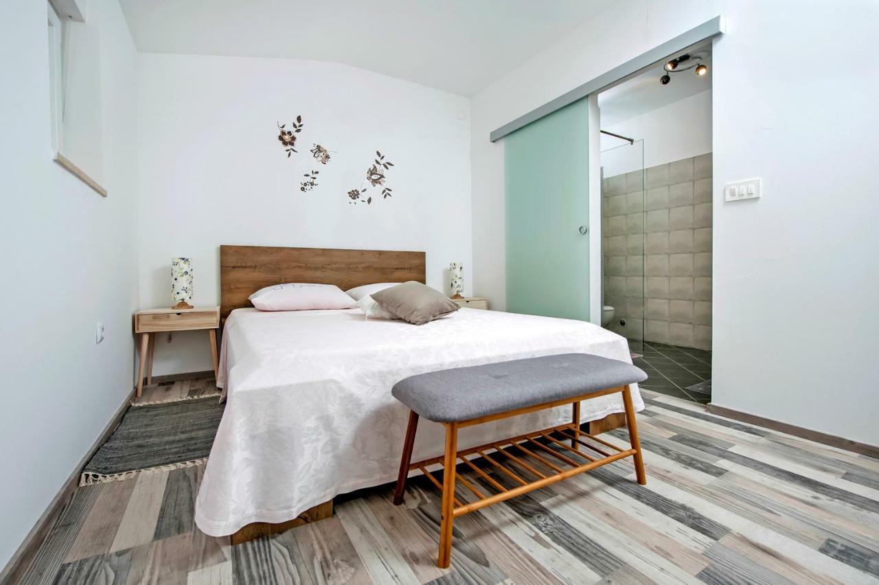 Paola cozy apartment Rovinj Exterior foto